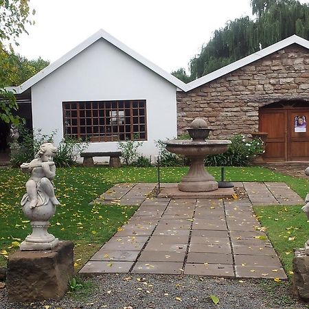 La Riviera Boutique Guesthouse & Spa Aliwal North Exterior photo